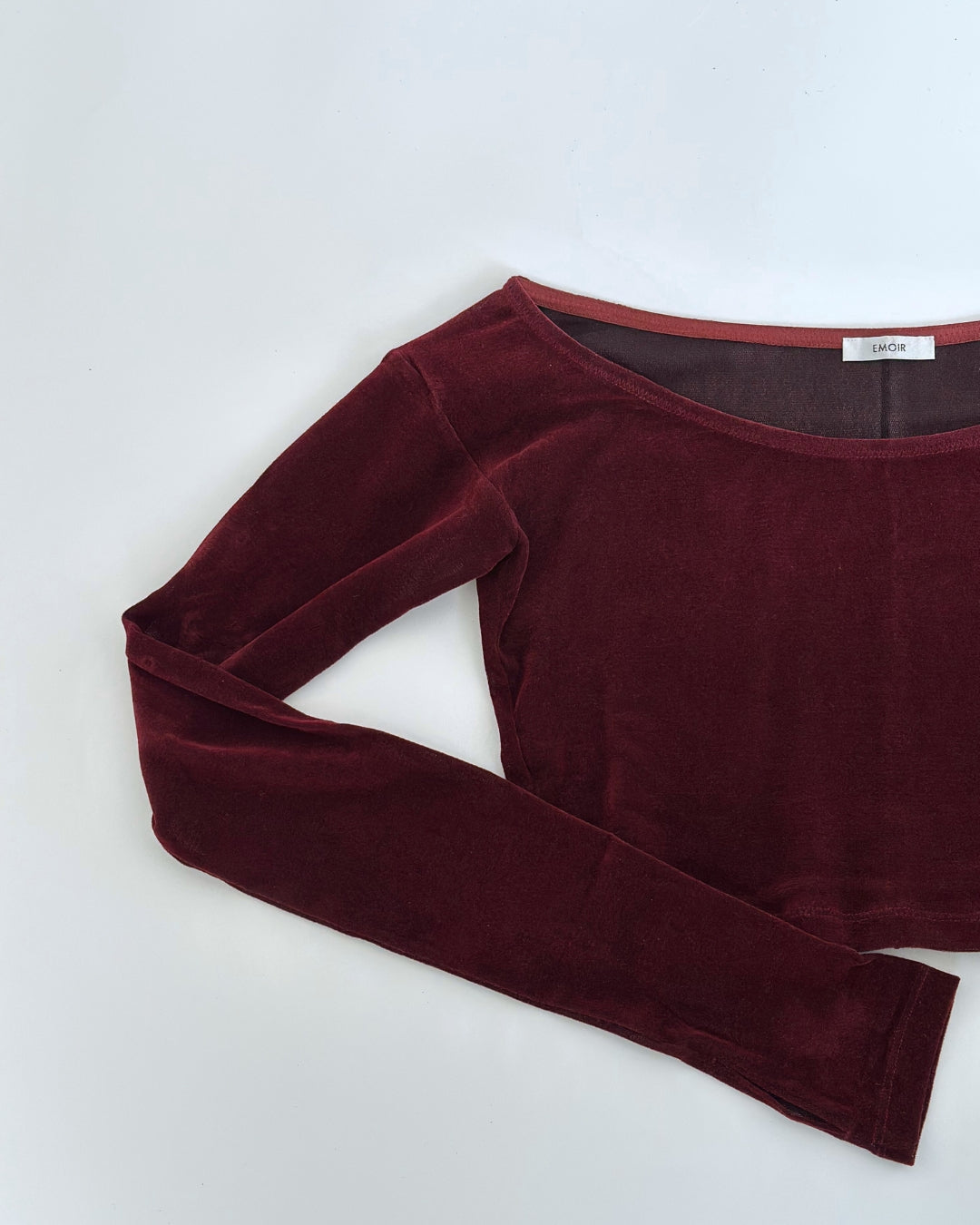Cropped Flock print open neck T -BURGANDY-